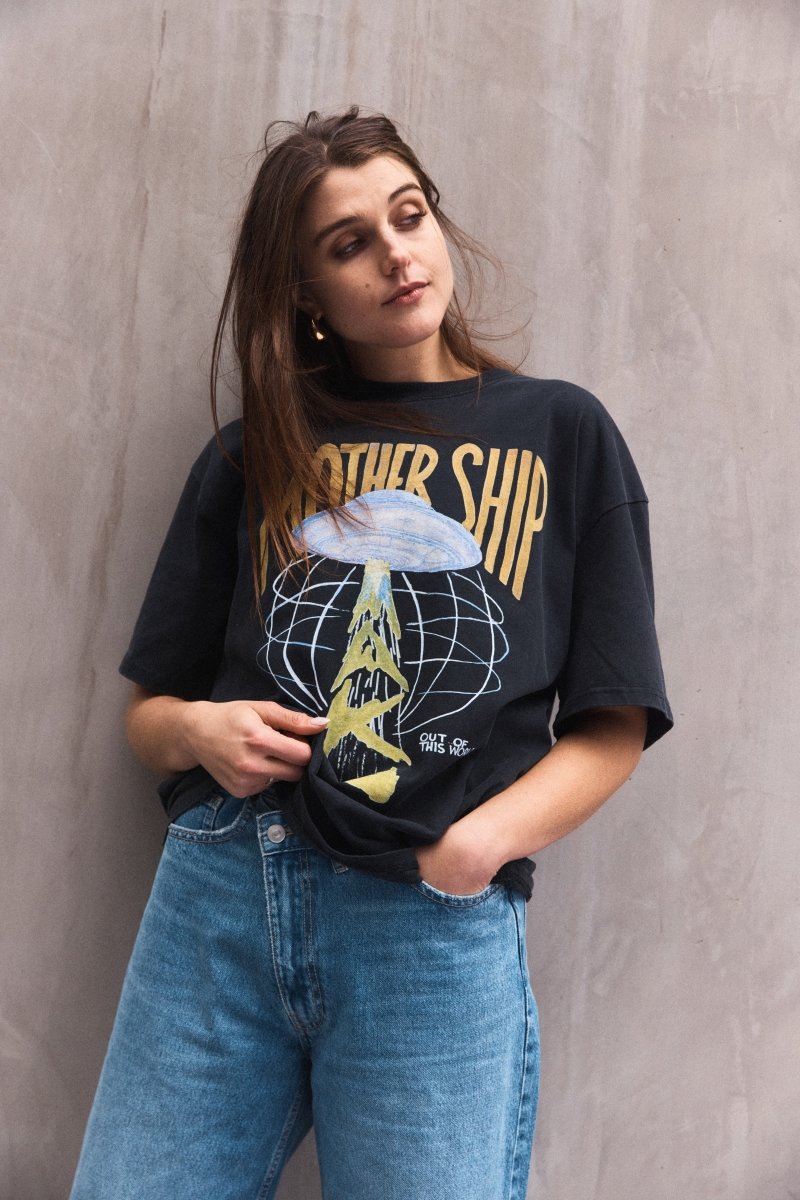 Mothership Oversize Tee Tee shirt MAKU THE LABEL