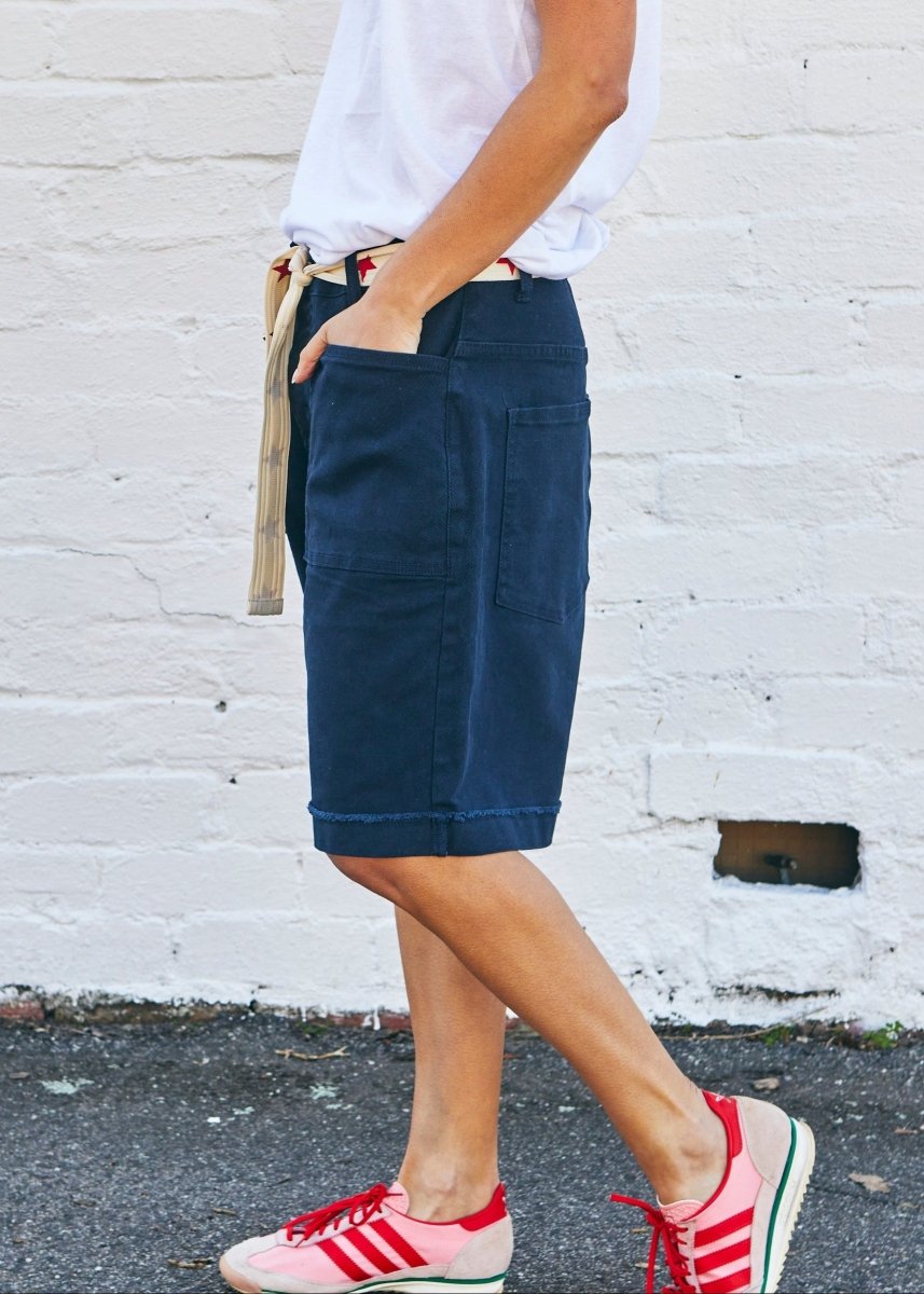 NEW WEEKEND STRETCH SHORT - NAVY hammill &amp; Co