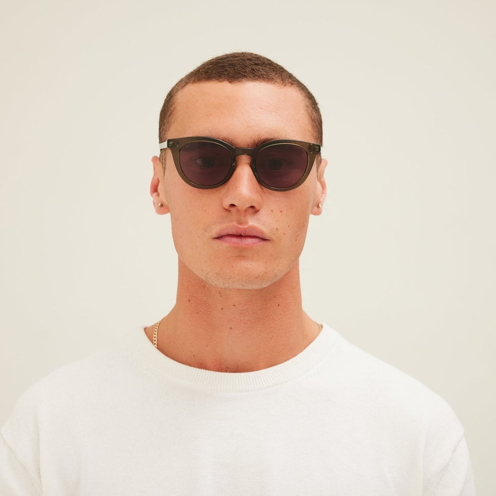 NOW OR NEVER - PINE NEEDLE sito shades