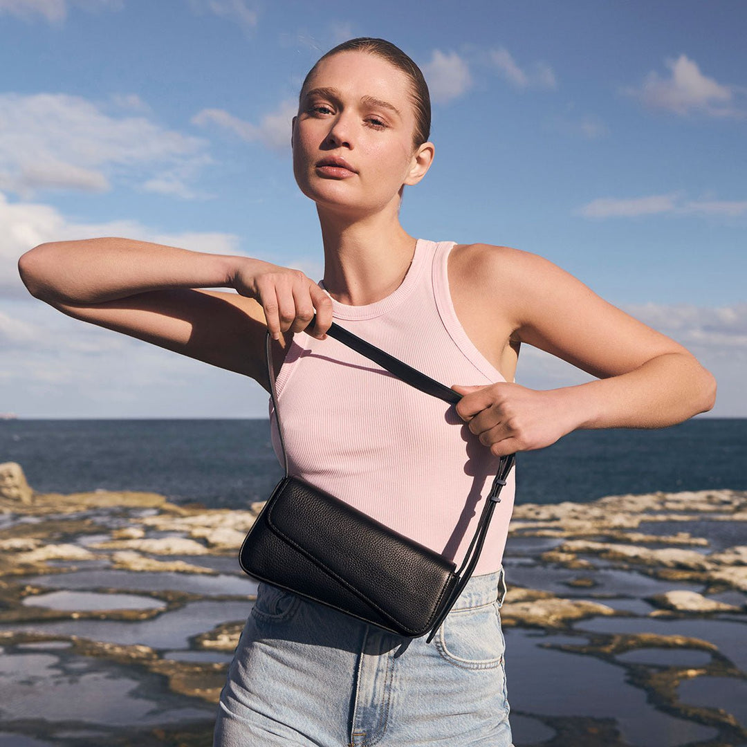 Overnight Obsession Bag - Black - Stanleyandstone