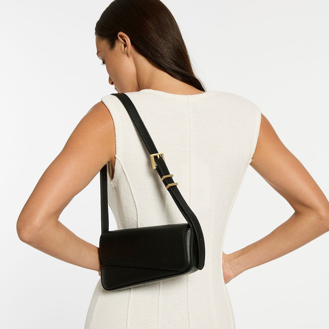 Overnight Obsession Bag - Black/Brushed Gold Status Anxiety