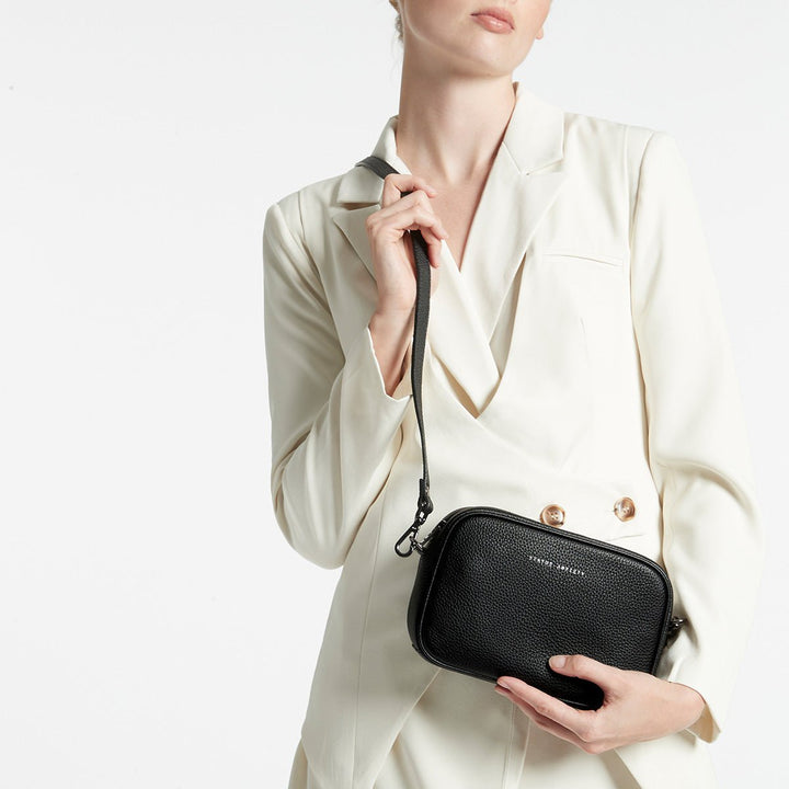 Plunder Bag - Black Handbag Status Anxiety