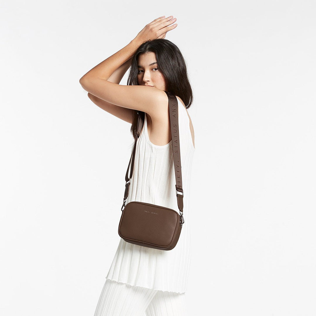 Plunder Bag With Webbed Strap - Cocoa Handbag Status Anxiety
