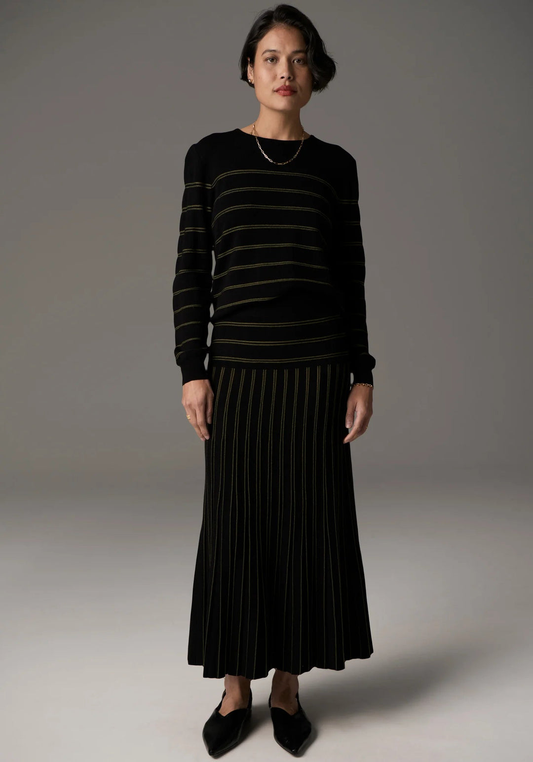 POL Gizelle Pleat Skirt - Black / Khaki knit POL