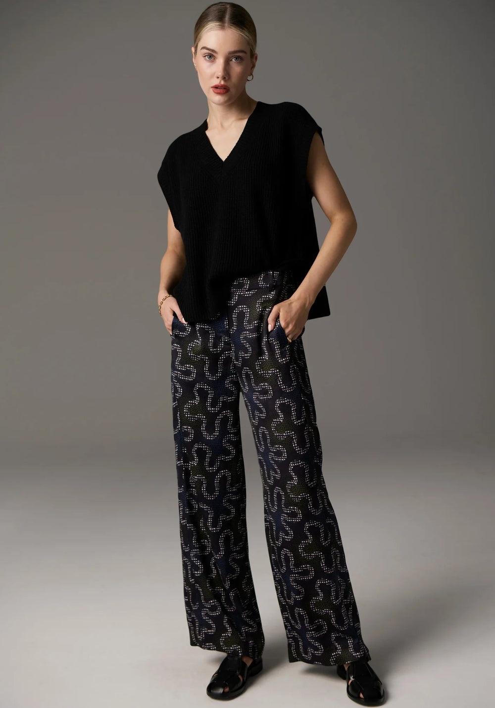 POL Mehr Vest - Black knit POL