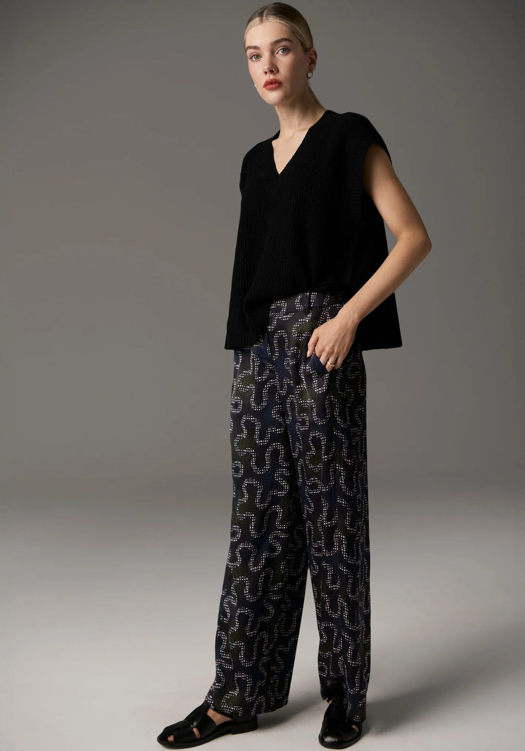 POL Mehr Vest - Black knit POL