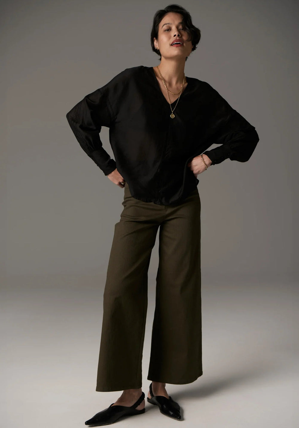 POL Vneck tencil Shirt - Black blouse POL