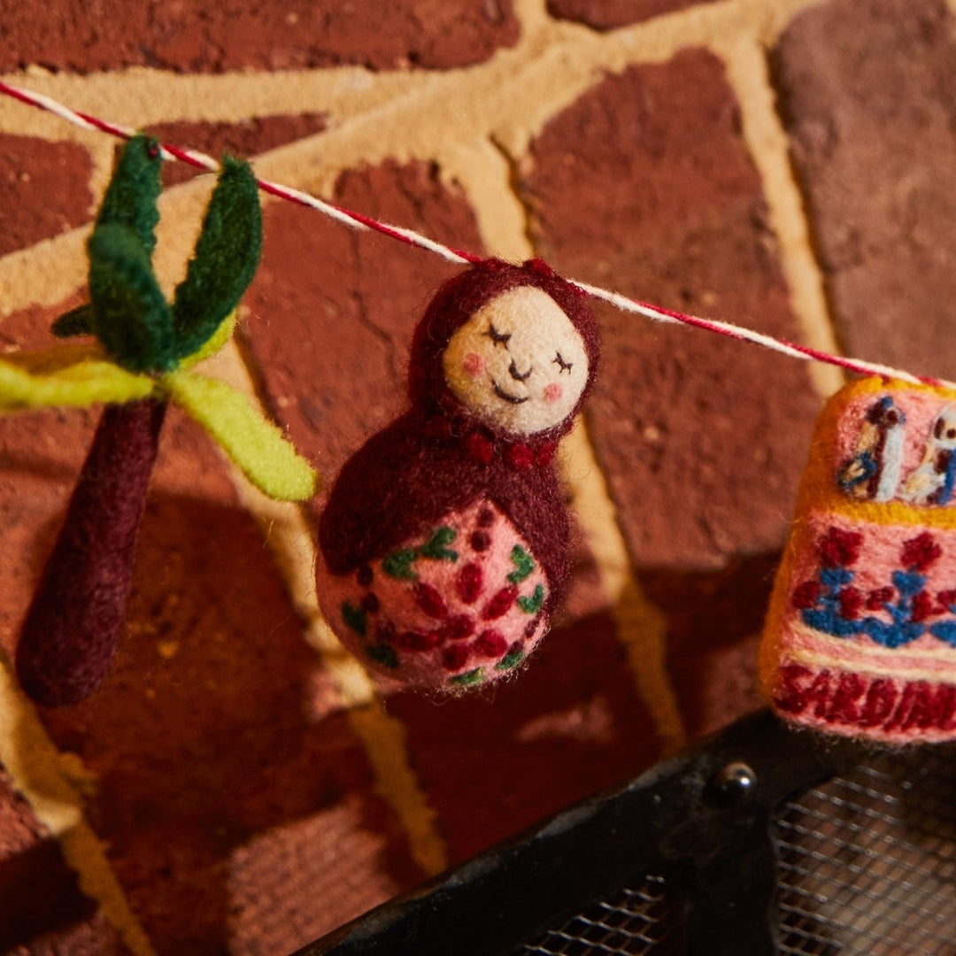 Raffaella Felt Bunting Christmas Sage & Clare