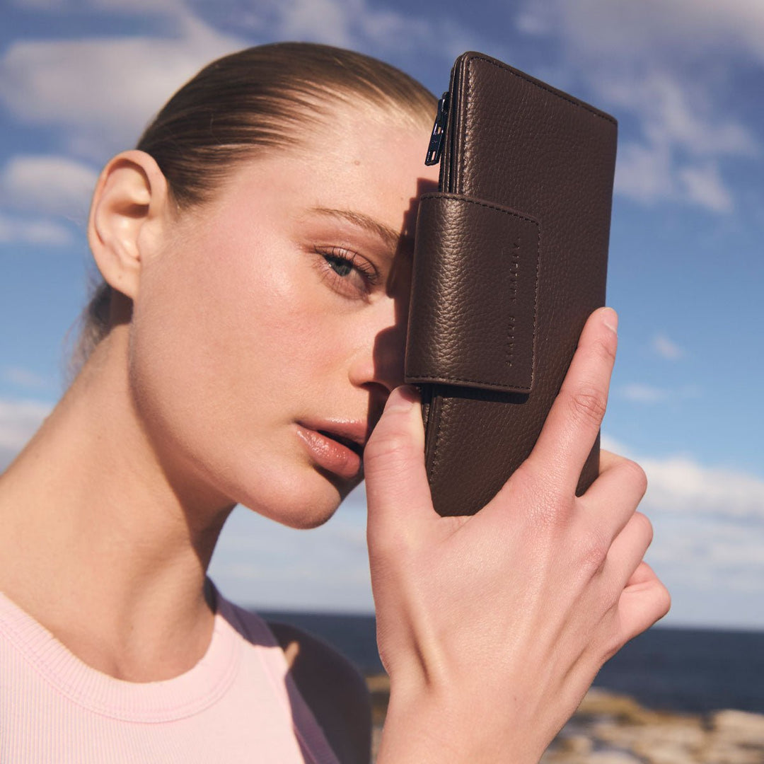 Ruins Wallet - Cocoa - Stanleyandstone