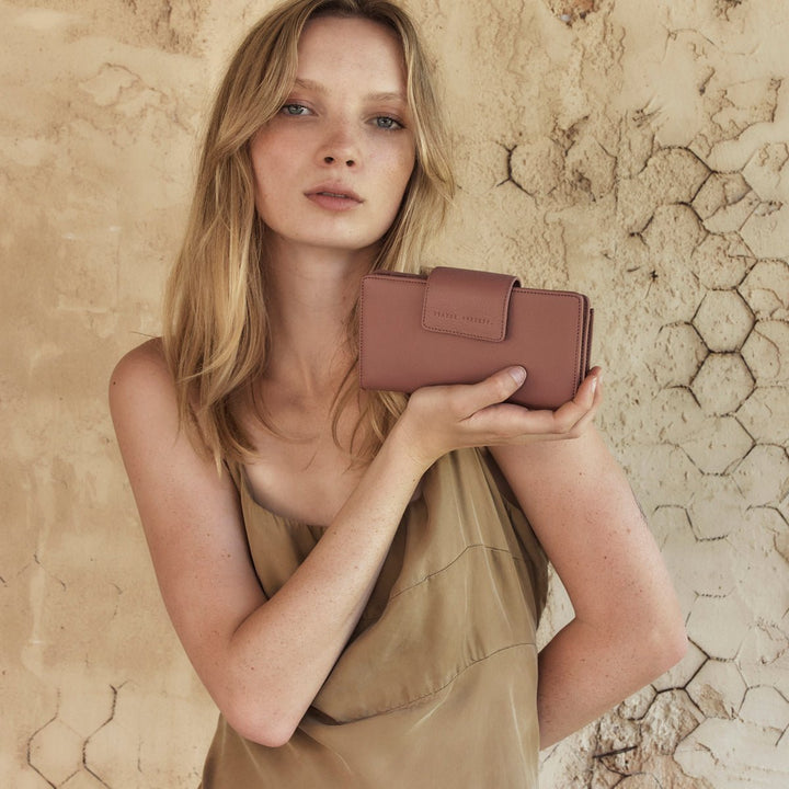 Ruins Wallet - Dusty Rose - Stanleyandstone