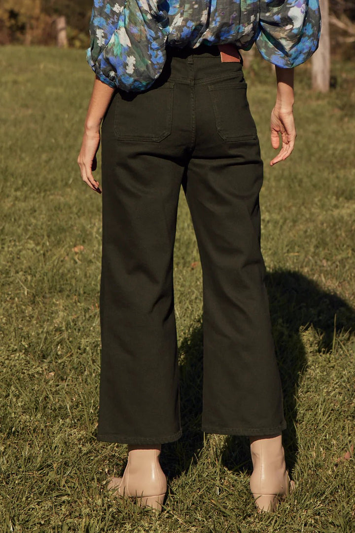 Surrender Jean - Olive JEANS Zoe Kratzmann