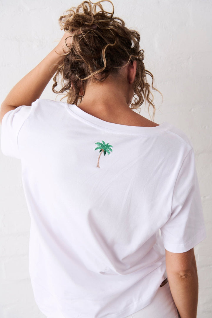Victoria Tee | Flamingo - White - Stanleyandstone