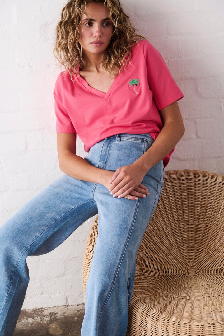 Victoria Tee | Palm Tree - Pink - Stanleyandstone