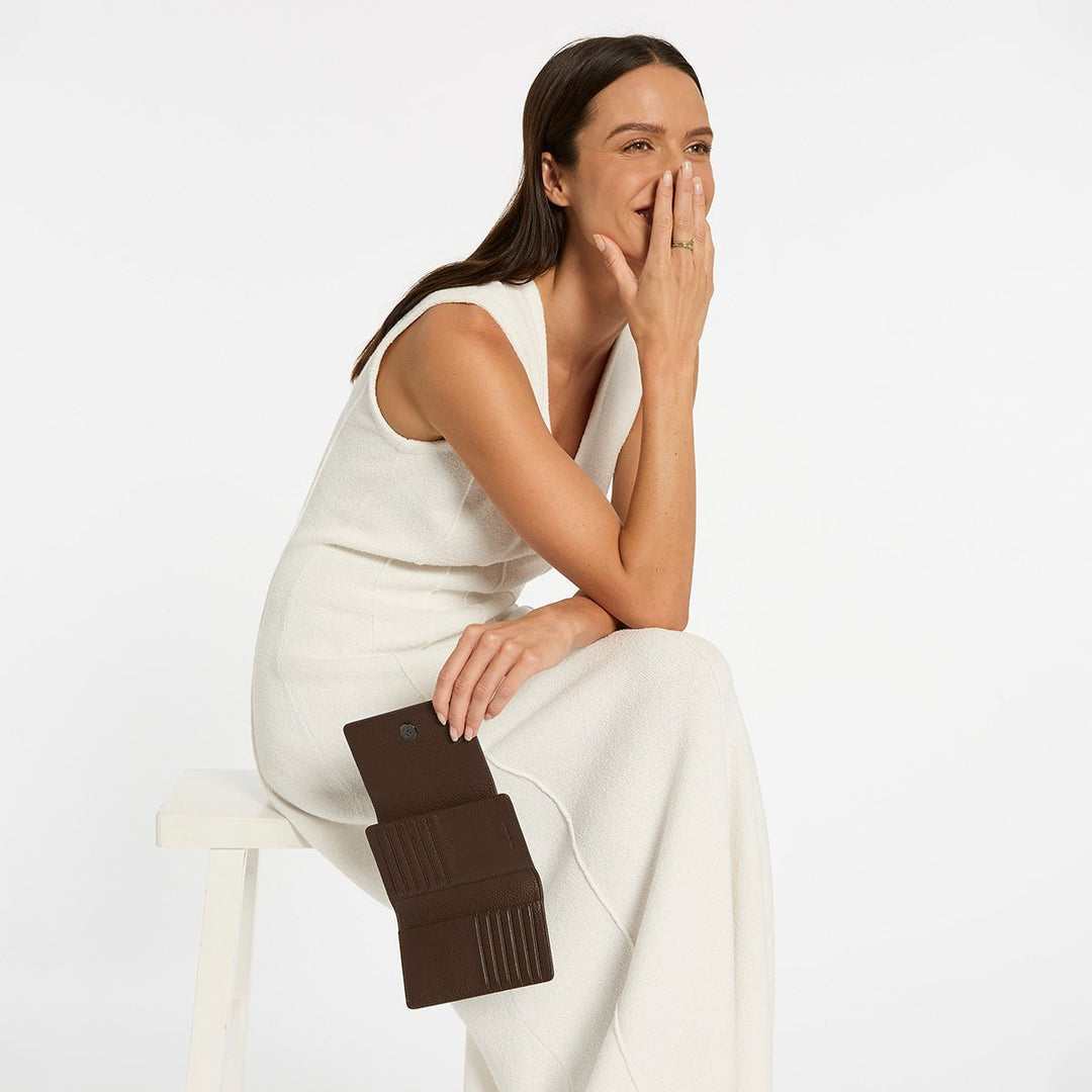 Visions Wallet - Cocoa wallet Status Anxiety