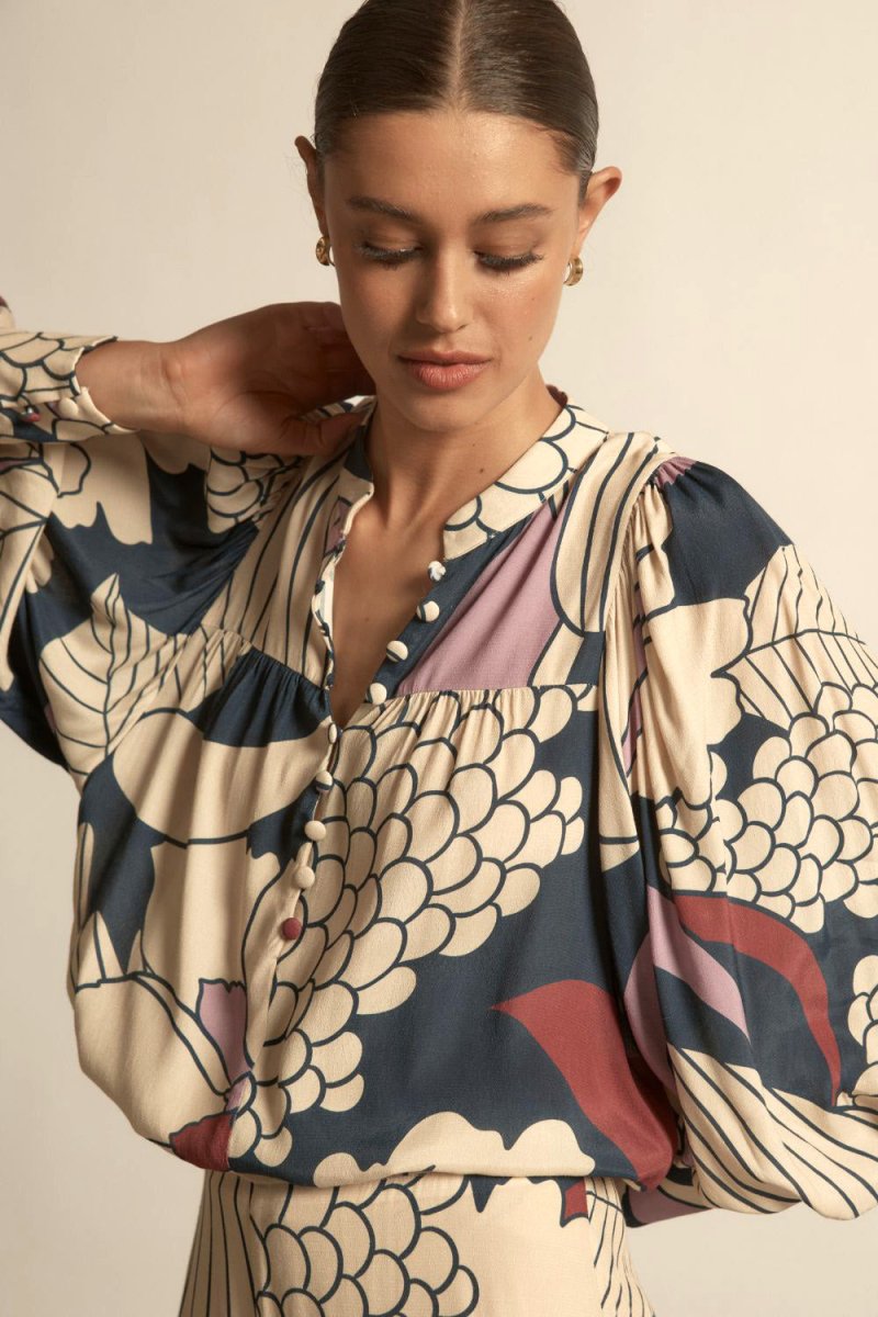 vista top - Petal Riverie blouse Zoe Kratzmann