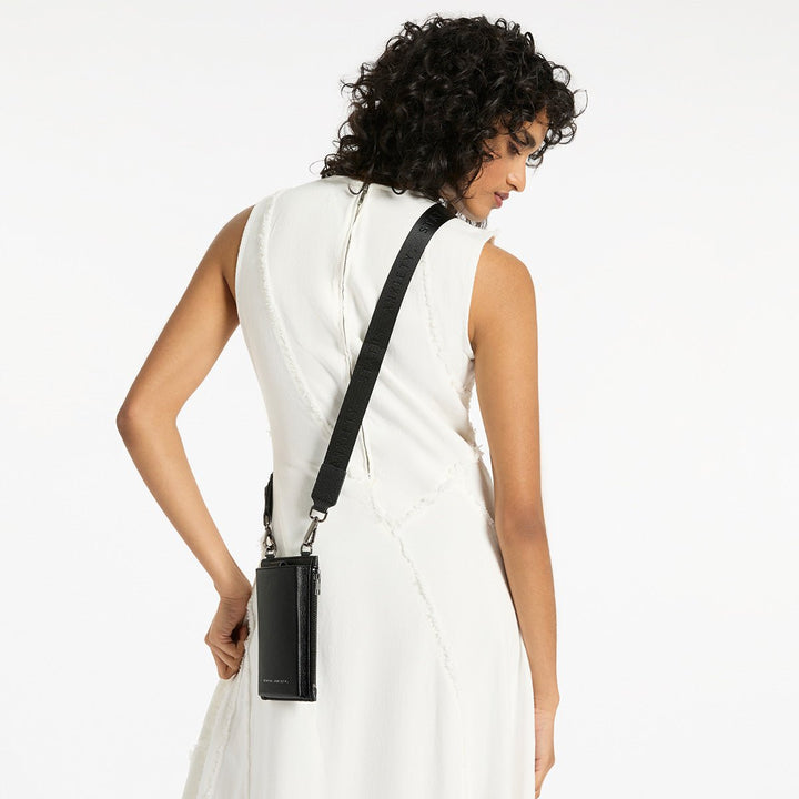 Voyager Bag - Black Bag Status Anxiety