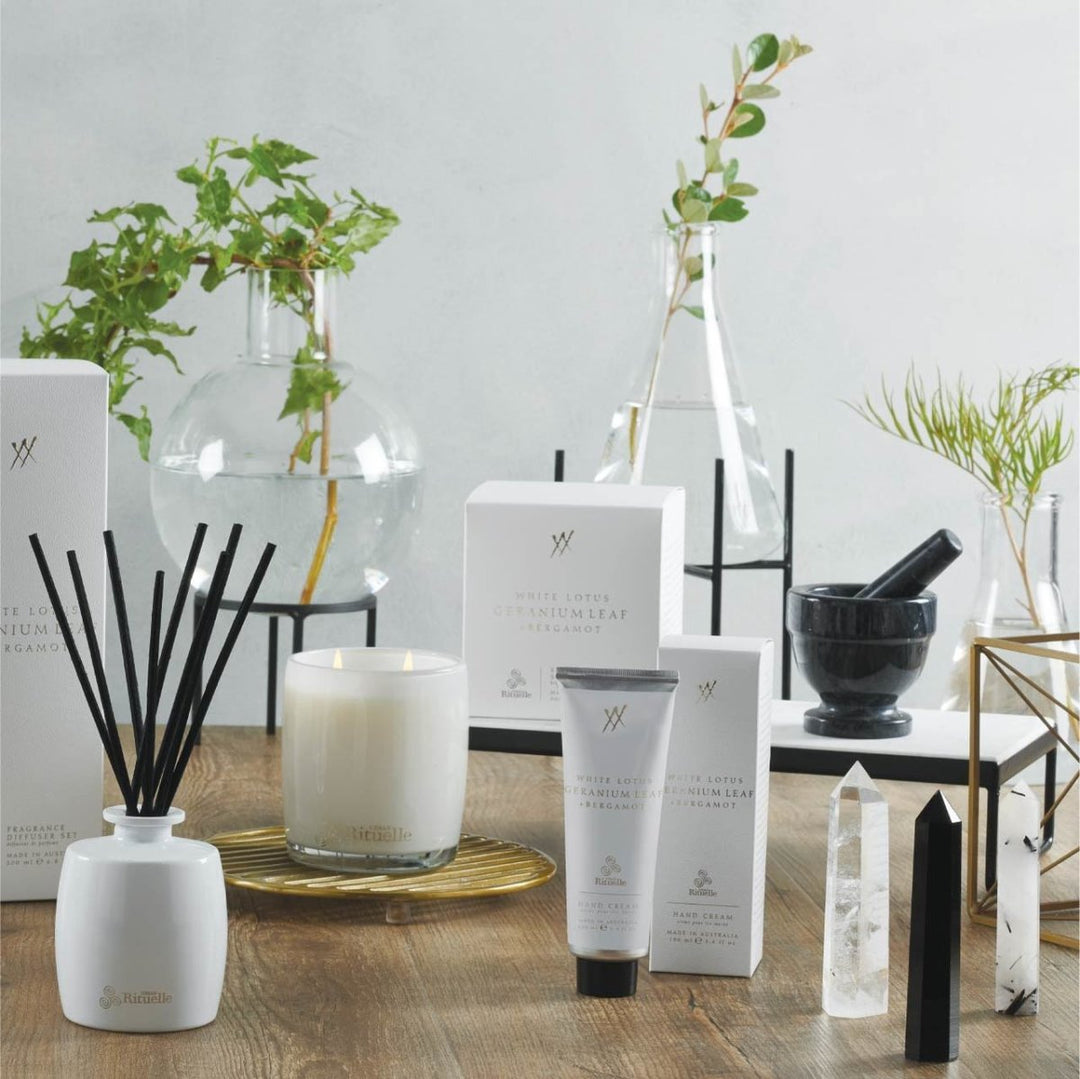 White Lotus, Geranium Leaf &amp; Bergamot<br> Scented Soy Candle | 400gm Urban Rituelle