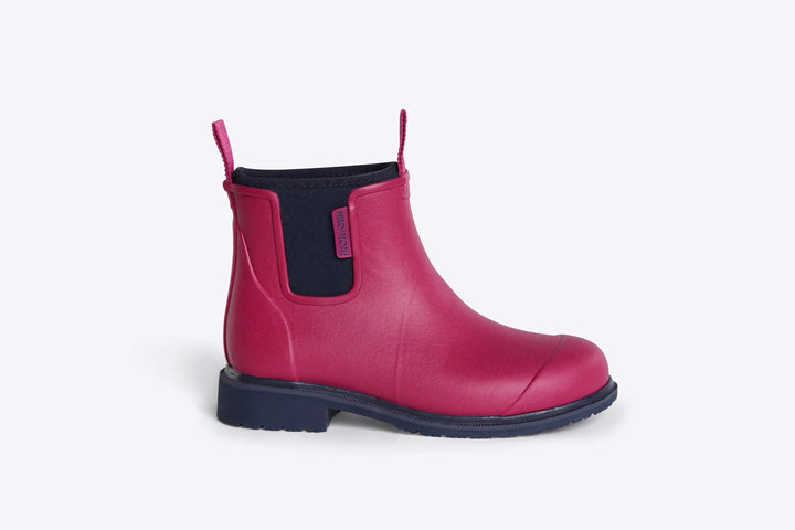 Bobbi Gumboot // Magenta boots Merry People