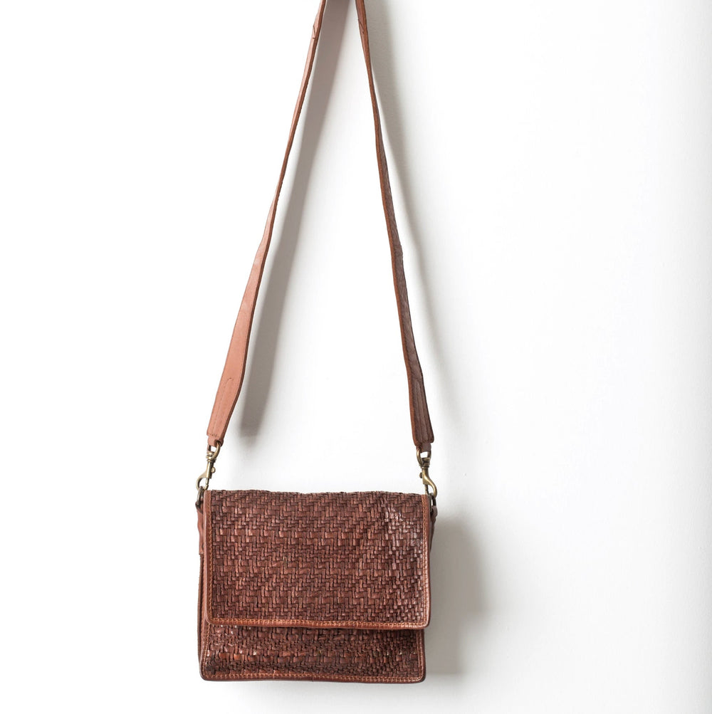 Hut weave crossbody Bag Cognac Bag JuJu